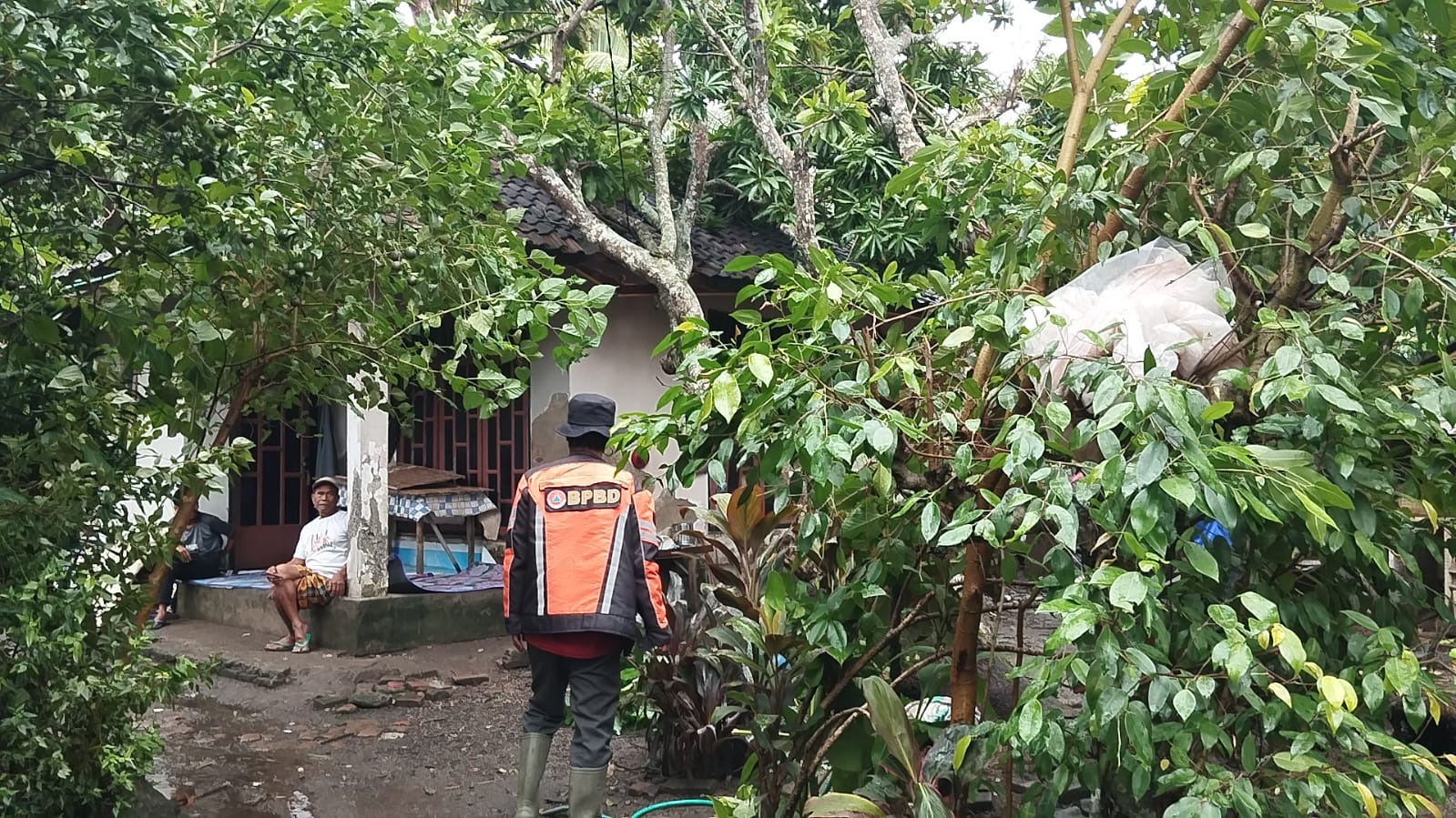 Image of Indonesia, Tornado in Lombok Tengah (West Nusa Tenggara)