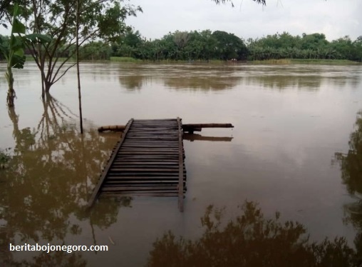 Image of Indonesia, Flood submerged houses Bojonegoro